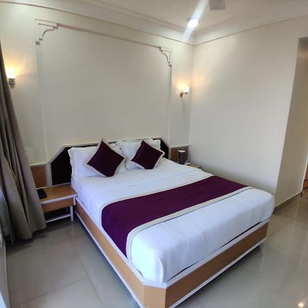 Sai Valley Resort มหาบาเลชวาร์ ภายนอก รูปภาพ